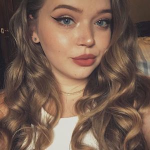 Meet your Posher, Christine